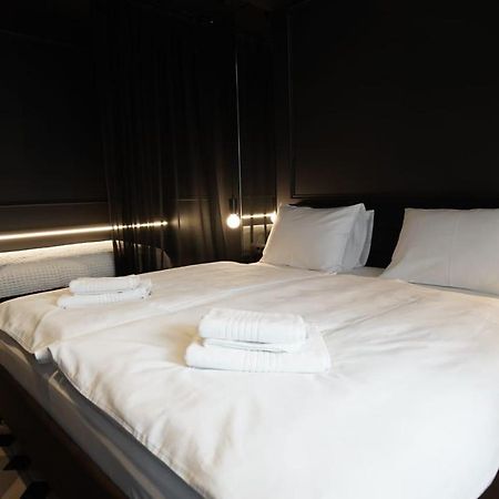Connectin Apartments Pale Bagian luar foto