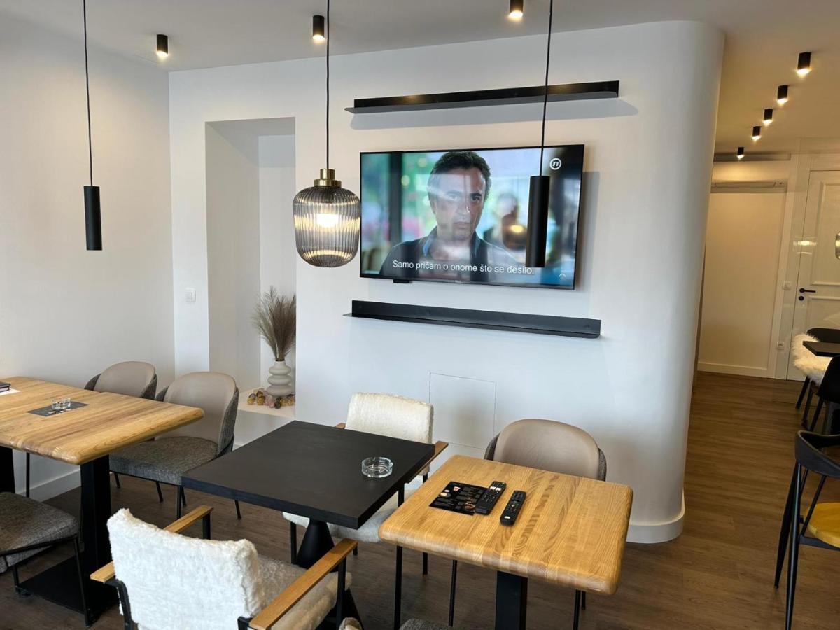 Connectin Apartments Pale Bagian luar foto
